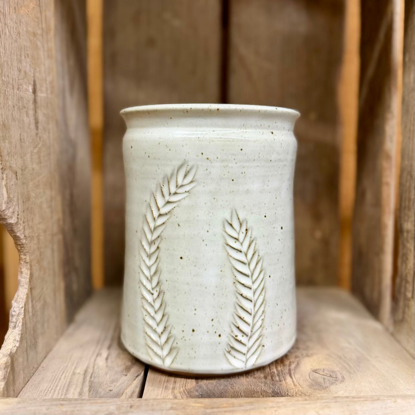 Robert Signature Vine Vase {Classic White}