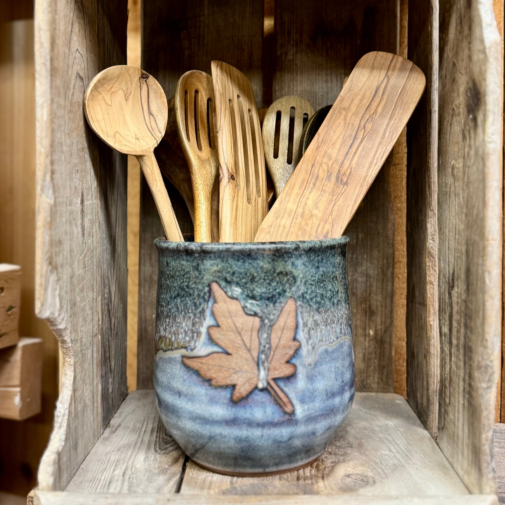 Round Utensil Holder {River}