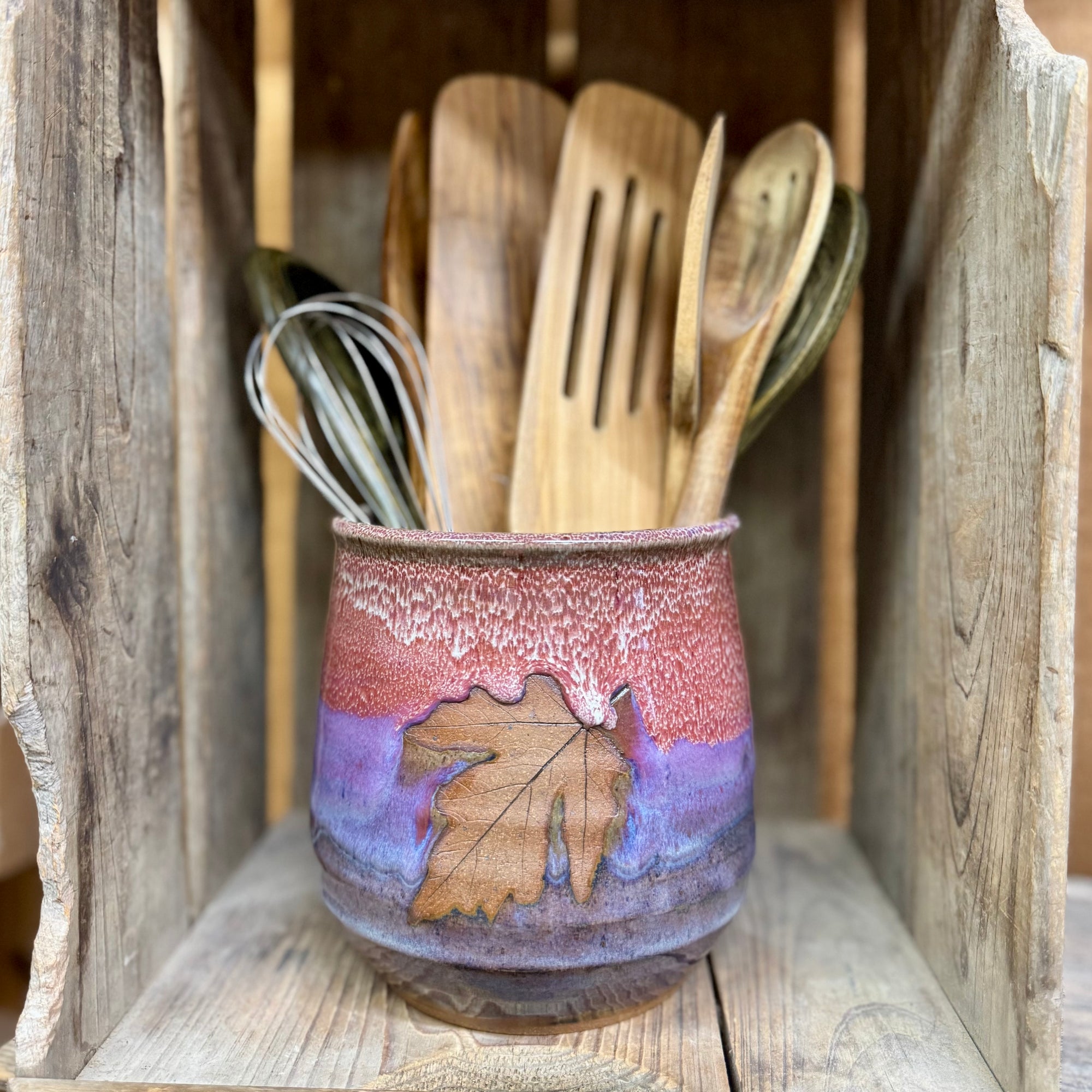 Round Utensil Holder {Blue Taffy}