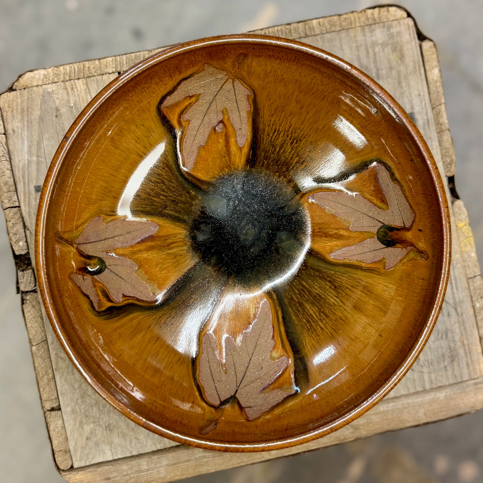 Decorative Leaf Bowl {Pecan Pie}