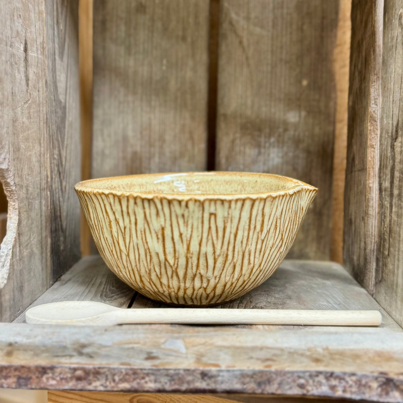 Appalachian Mixing Bowl Small {Daffodil}
