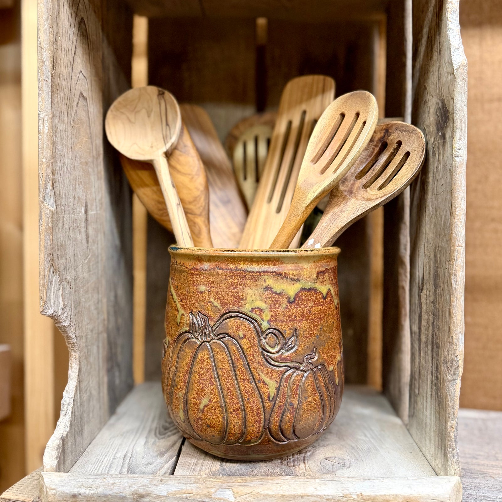 Round Pumpkin Patch Utensil Holder {Pumpkin}
