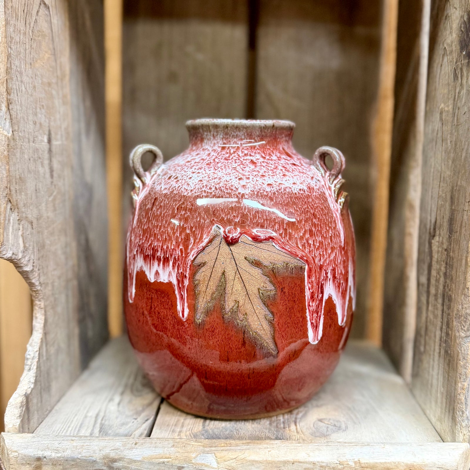 Robert Signature Vase {Red Velvet Cake}