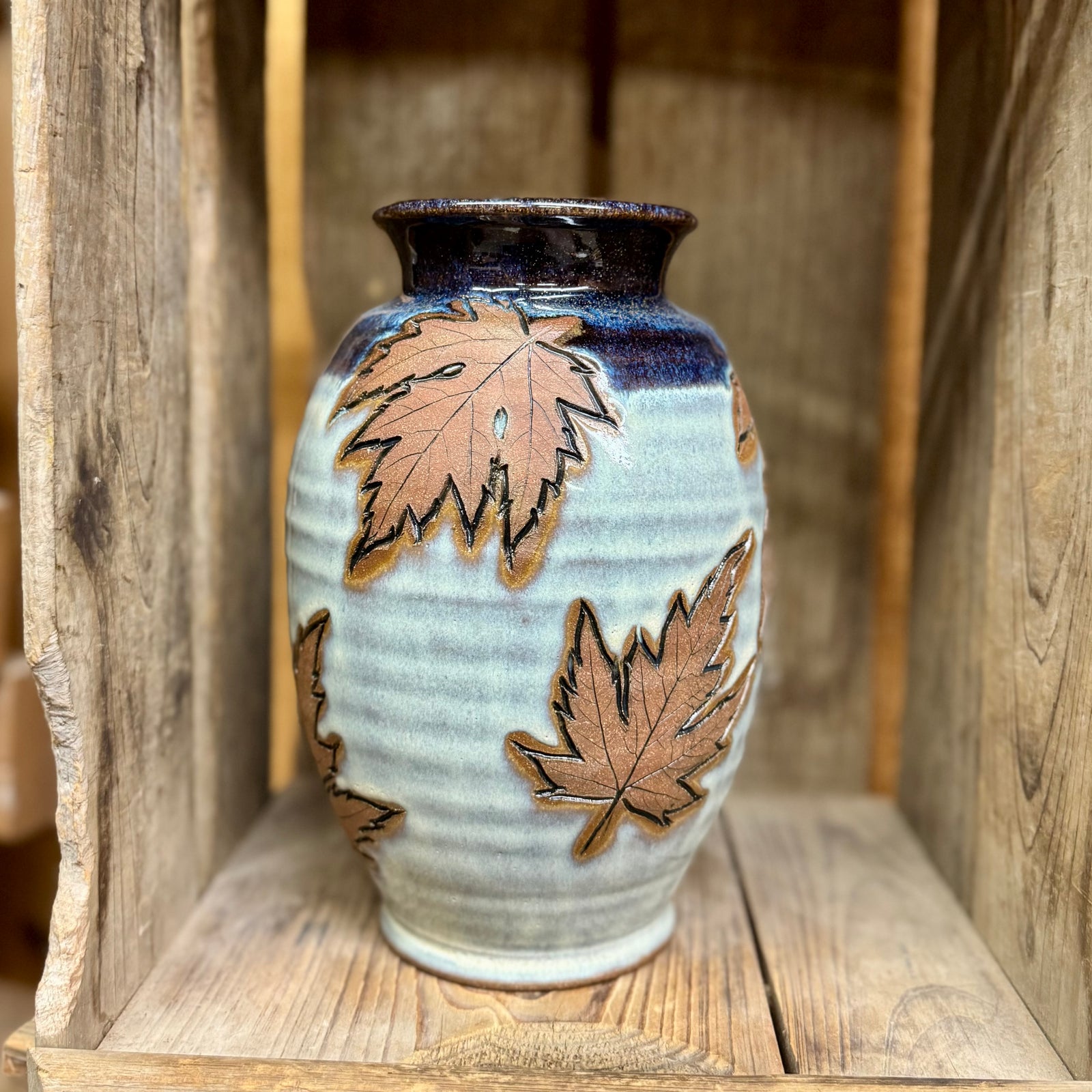 Pop Leaf Vase {Cascades}