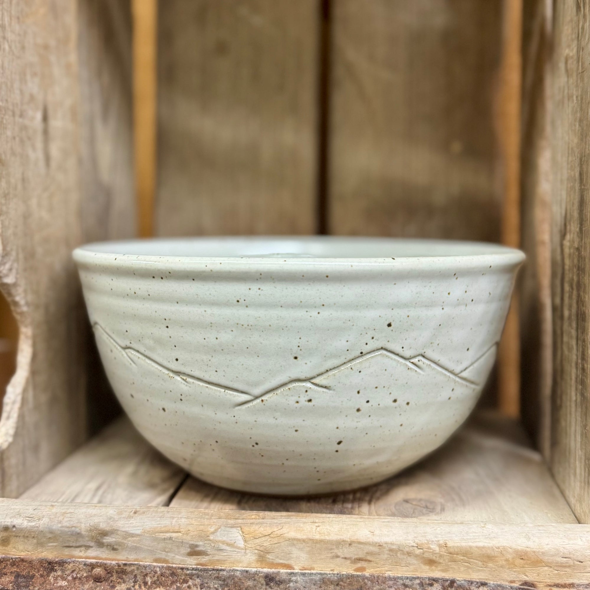 Robert Signature Mountain Range Bowl