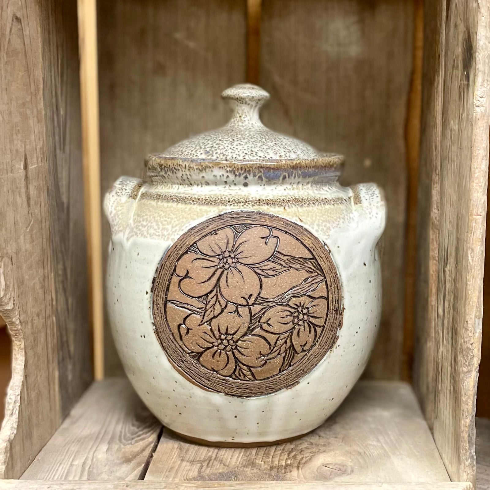 Robert Signature Dogwood Cookie Jar {Vanilla Bean}