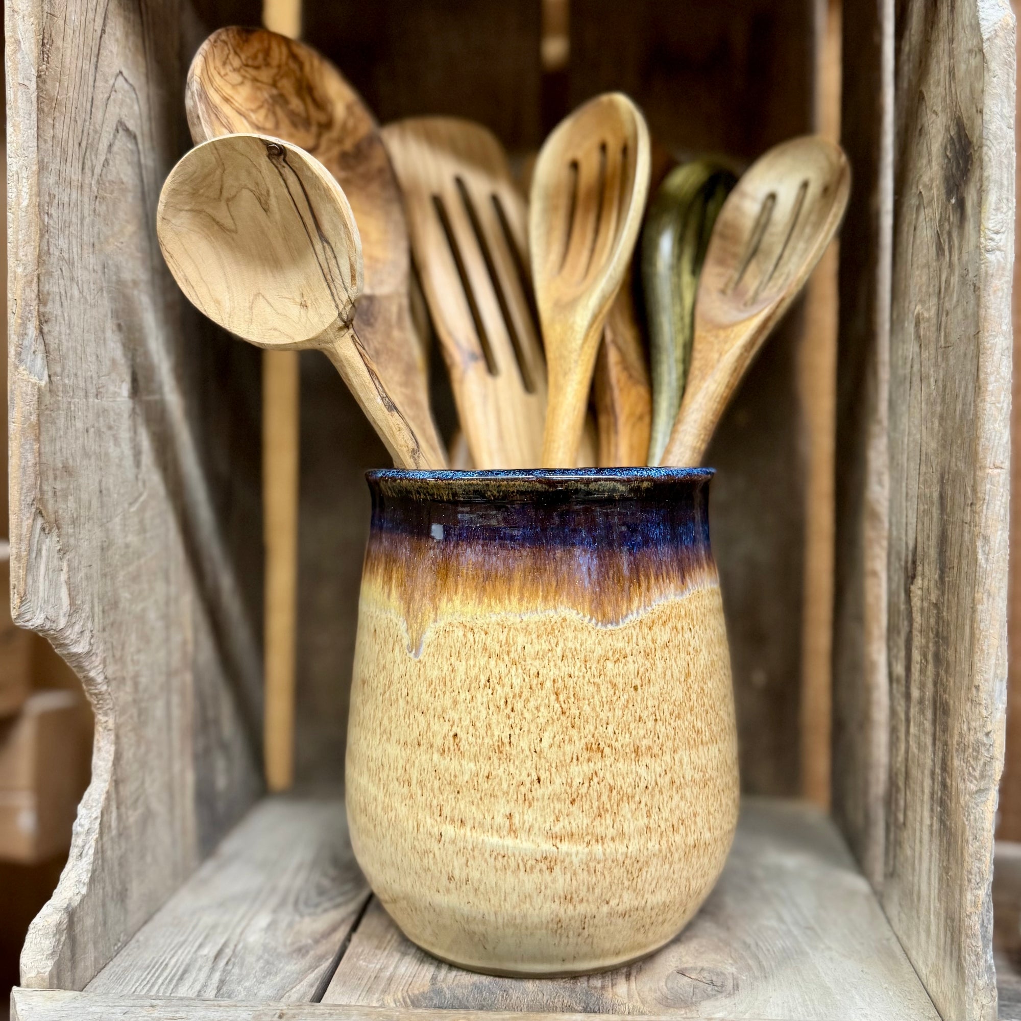 Round Utensil Holder {Sunflower Field}