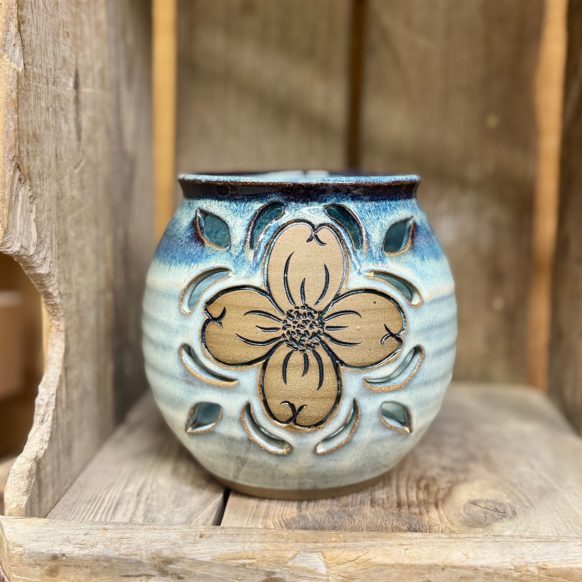 Dogwood Luminary {Cascades}