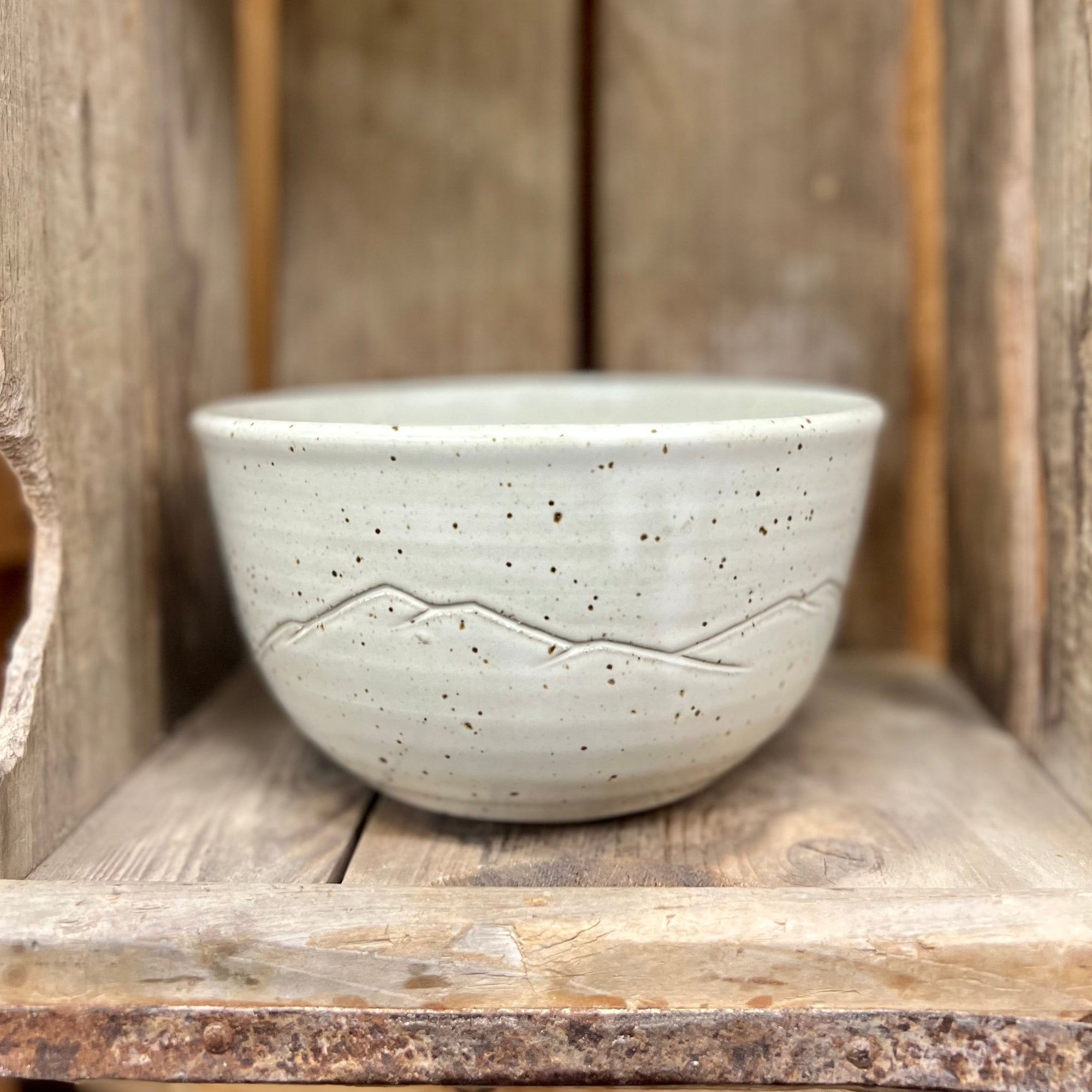 Serving Bowl {White Mountain Range}