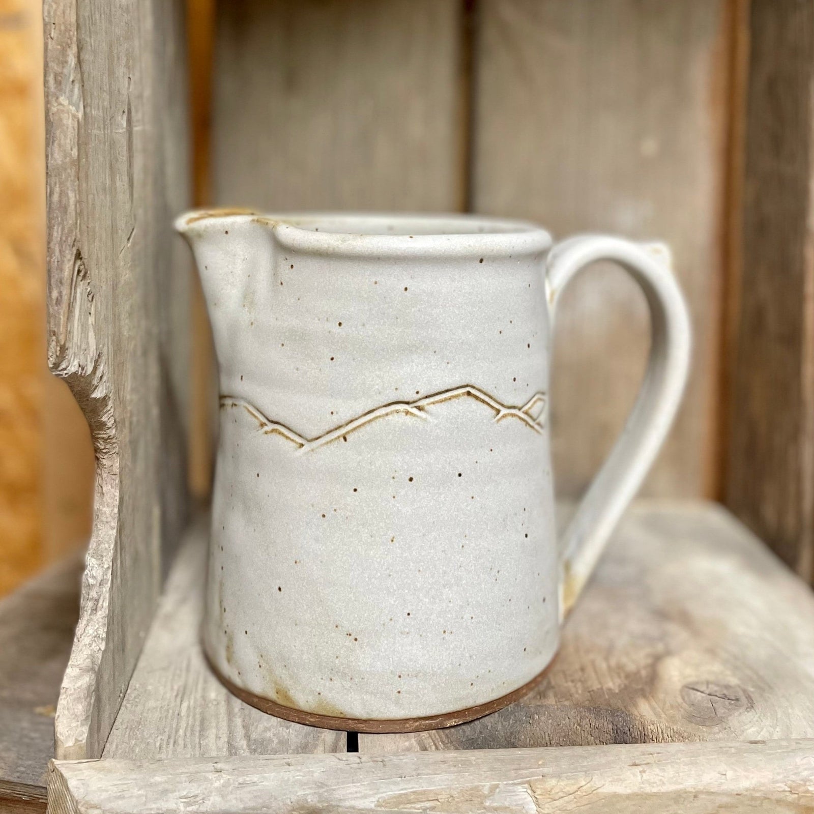 Mountain Range Pitcher {Stony}